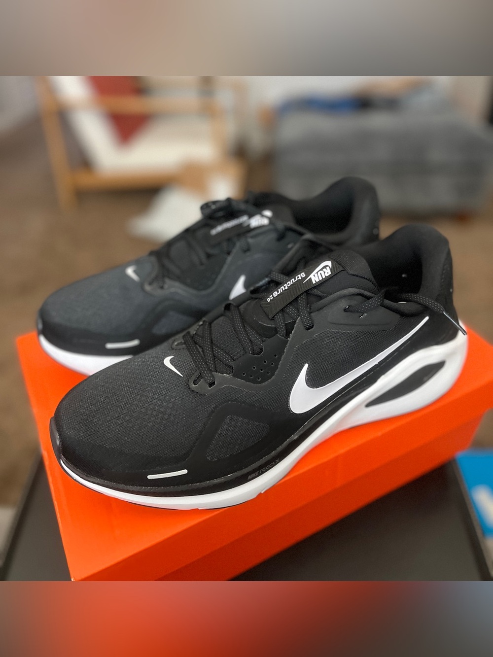 Nike Structure 26 size 13 running shoes NEW